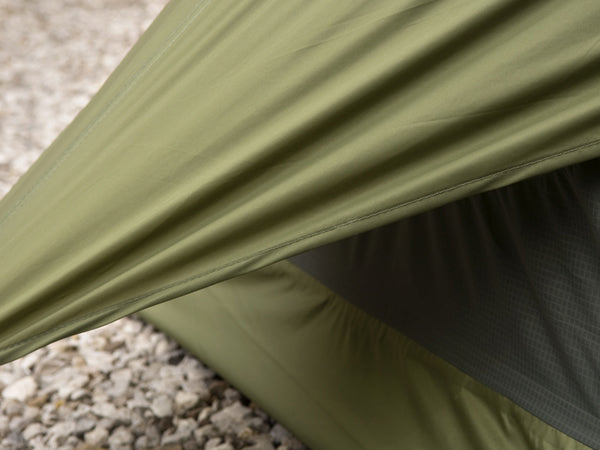 Snugpak Stratosphere oliwkowy — tkanina ripstop i szwy